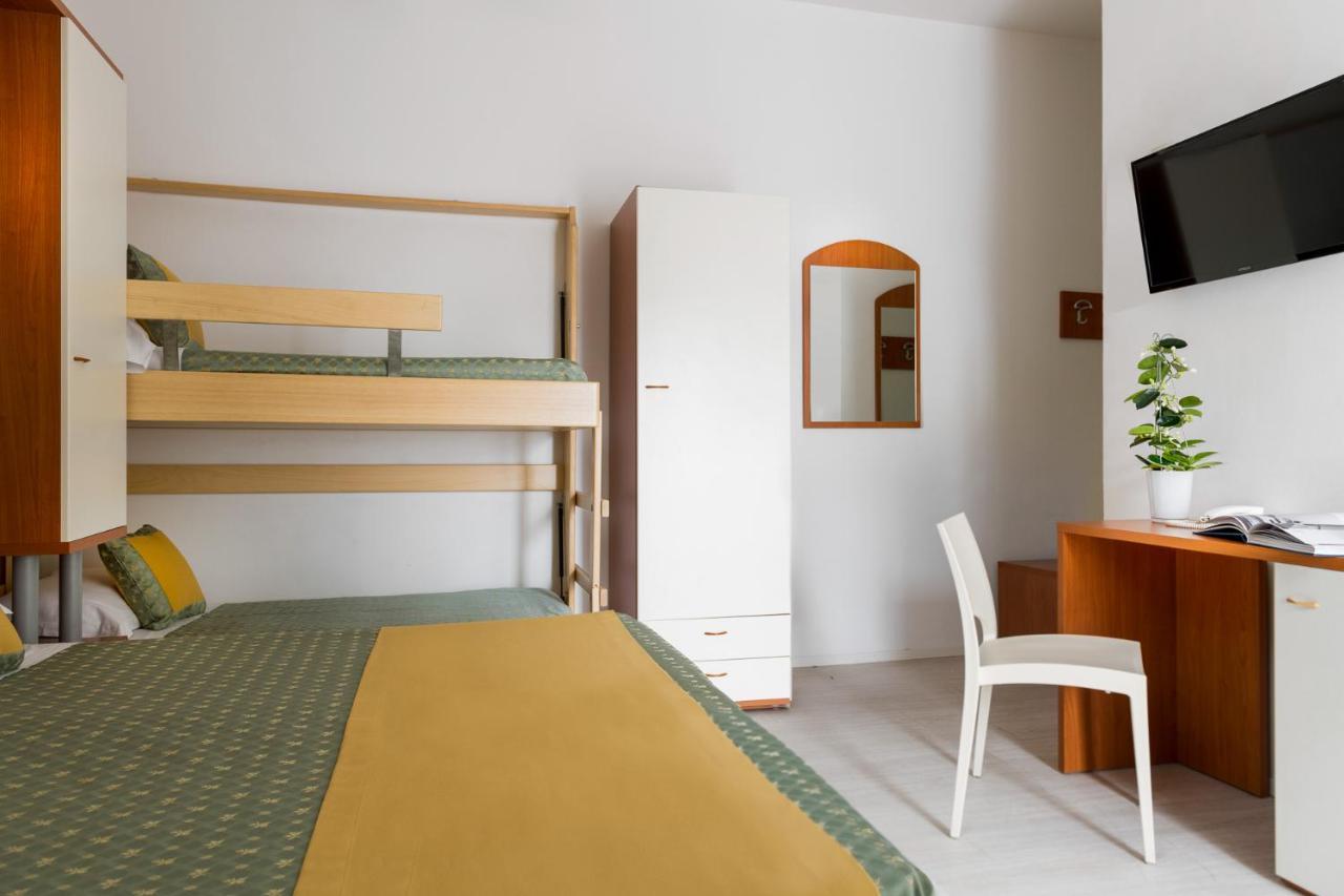 קאטוליקה Hotel Principe מראה חיצוני תמונה