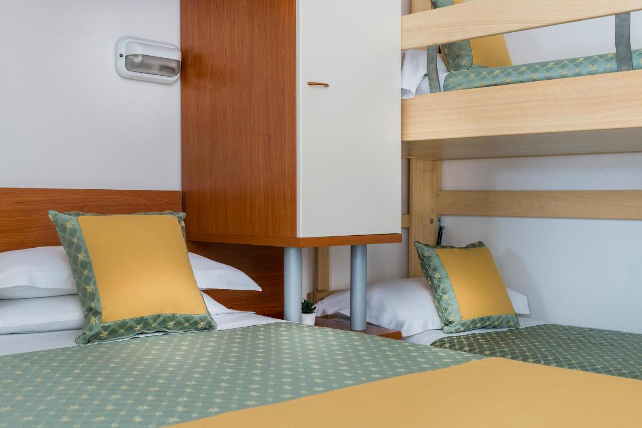 קאטוליקה Hotel Principe מראה חיצוני תמונה